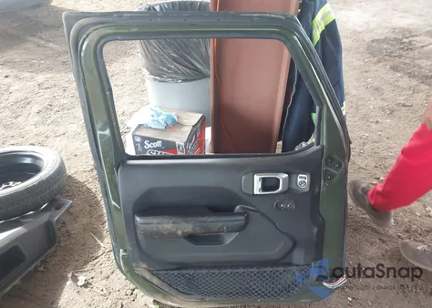 2021 Jeep Wrangler Unlimited Willys 4X4 z USA, uszkodzony, nr VIN 1C4HJXDG2MW855785